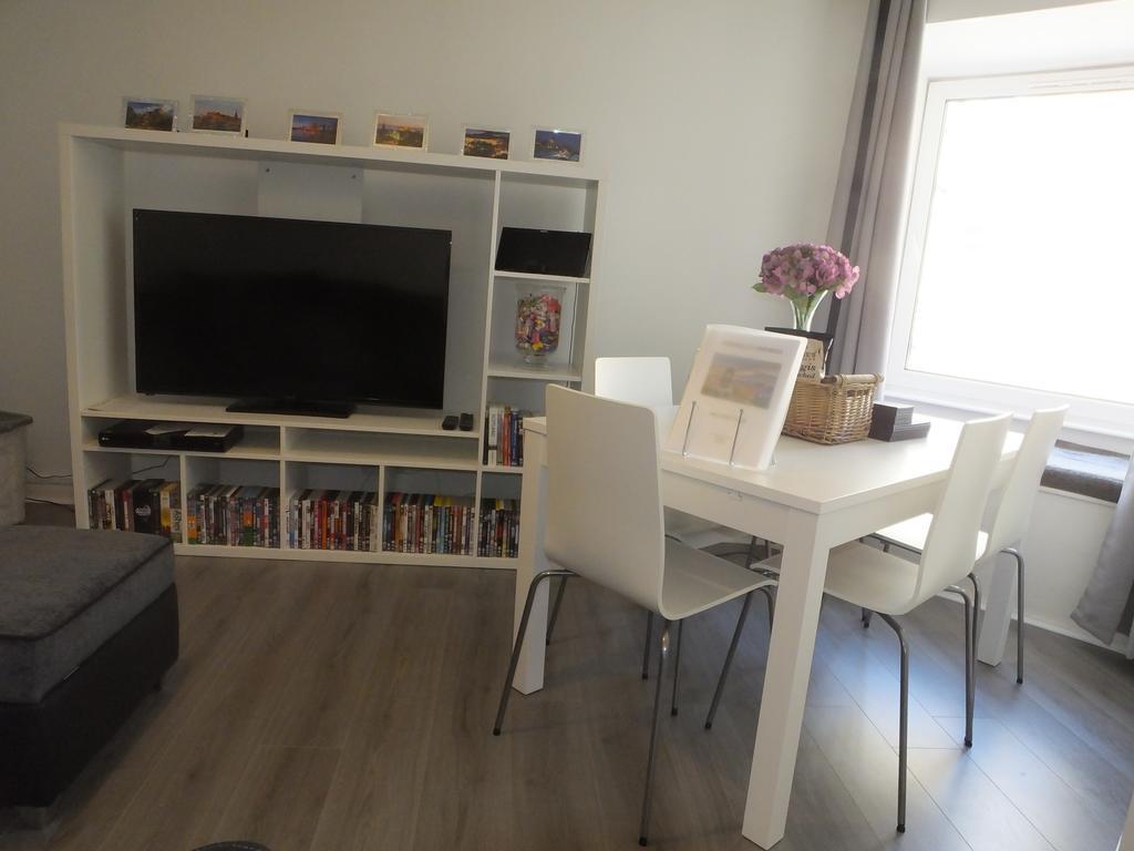 Lochrin Apartments By Edinburgh City Apartments Экстерьер фото